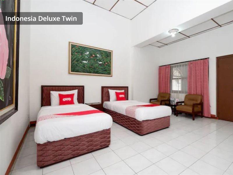 Super Oyo Capital O 1644 Hotel Griya Kencana Solo Exteriör bild